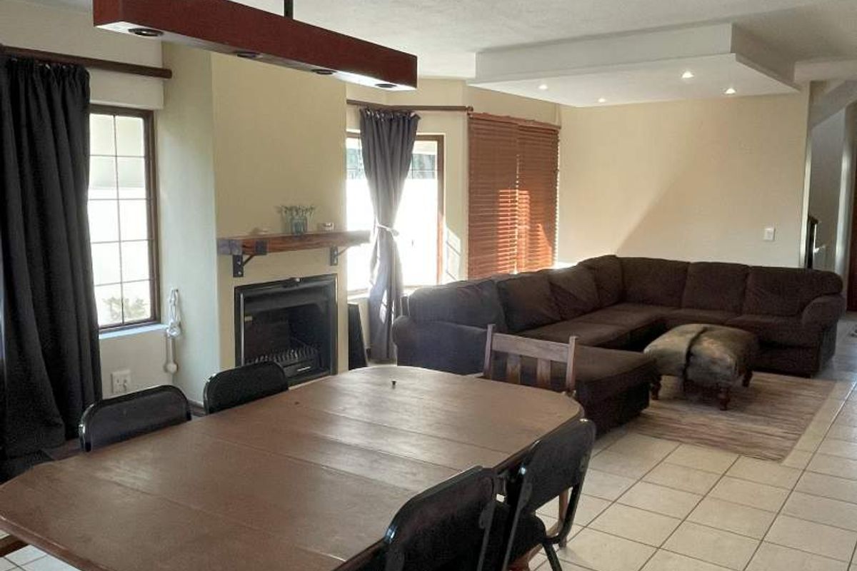 Family home - Owners relocating - Photo 4