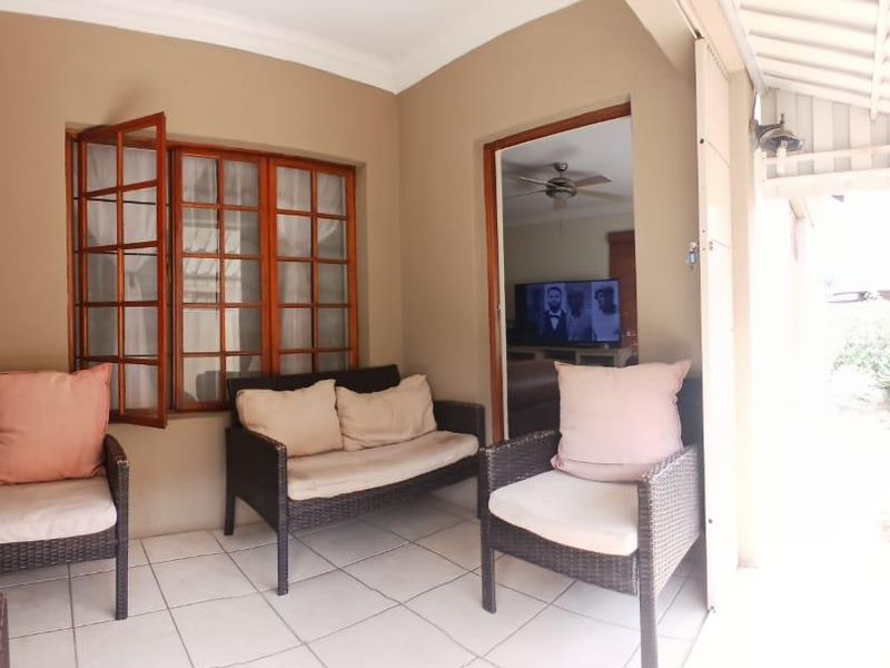 3 Bedroom House Sale in Heatherview, Pretoria - Photo 10