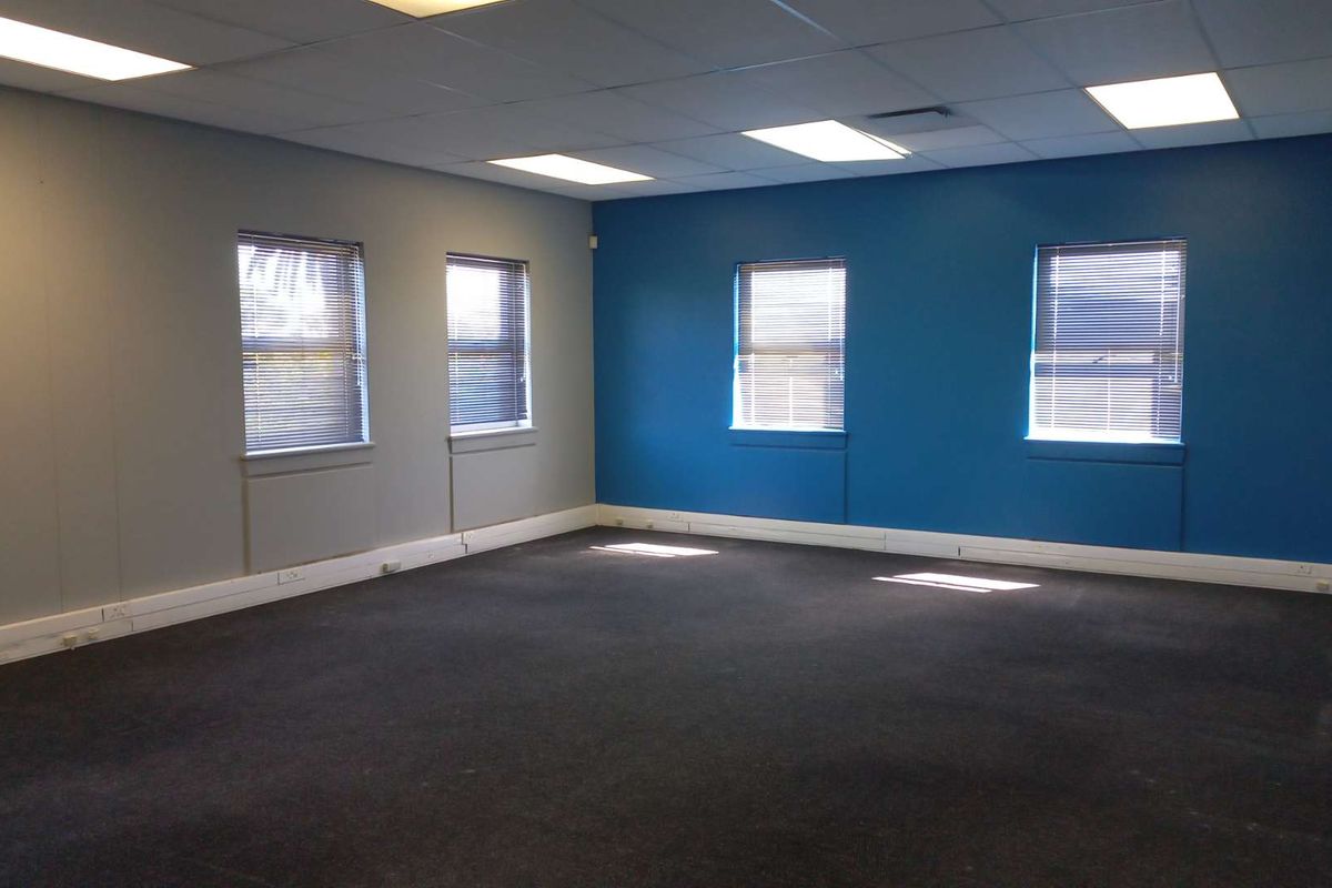 First floor offices in freestanding building, available immediately! - Photo 4