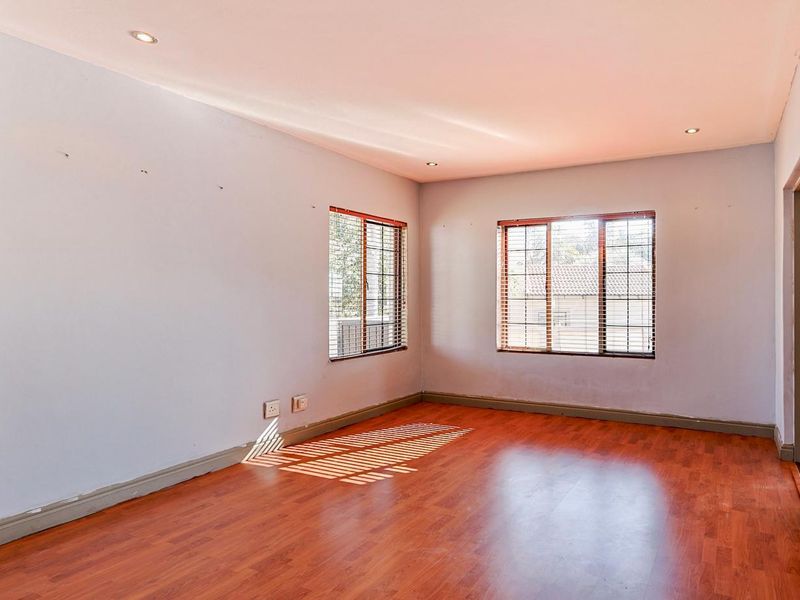 3 Bedroom House in Meadow Glen Estate, Moreleta Park - Photo 5