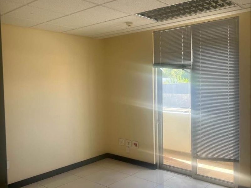 Office Space To Let - Photo 5