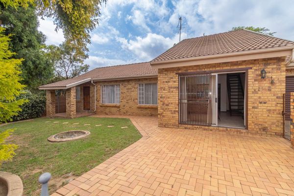 4 Bedroom Townhouse in Radiokop For Sale R1,399,000 #2468527
