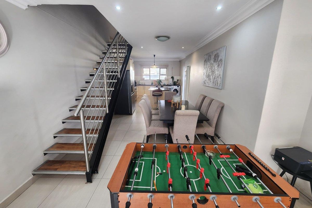 Modern Elegance Meets Family Comfort in Bloemfontein! - Photo 3
