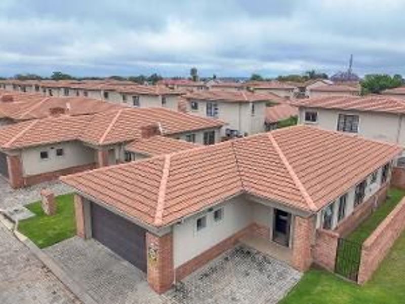 3 Bed House for Sale - Photo 10