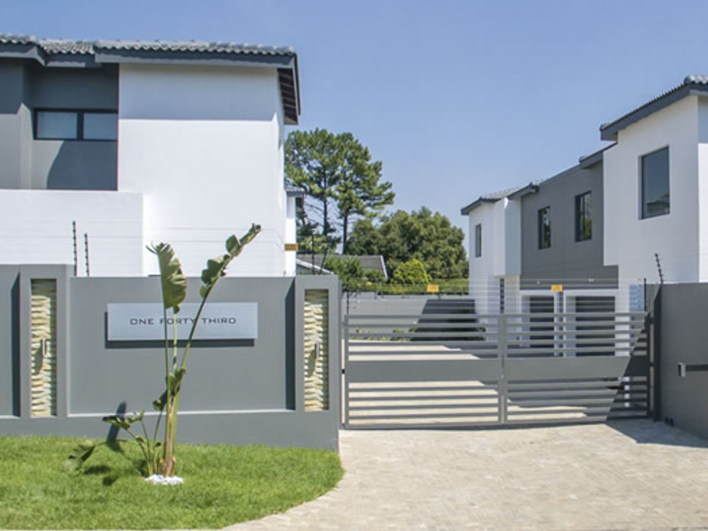 Stylish 3-Bedroom Cluster Home in Prime Edenvale Location - Photo 2