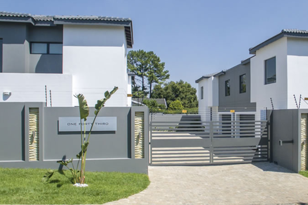 Stylish 3-Bedroom Cluster Home in Prime Edenvale Location - Photo 2