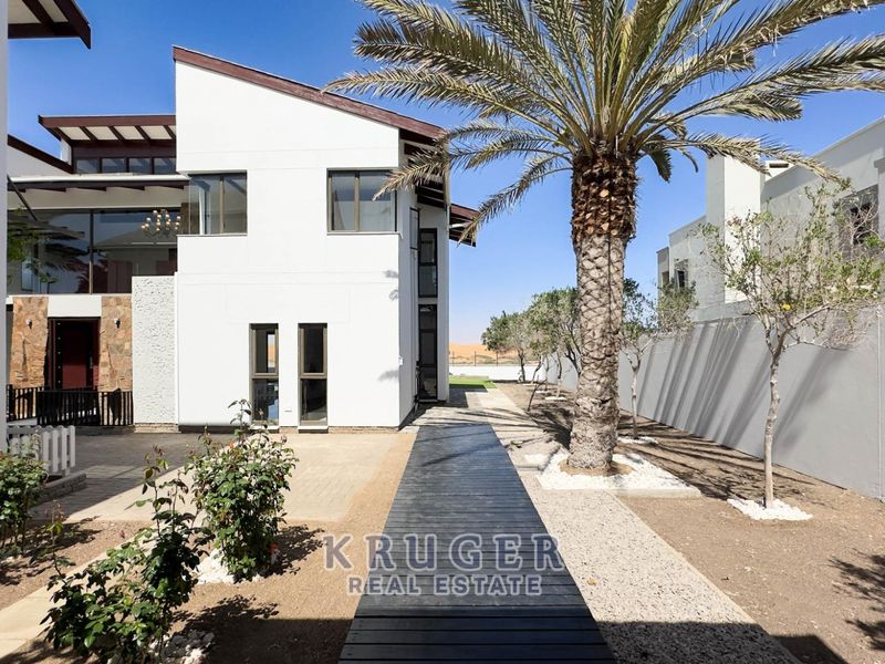 LUXURY DUNE-SIDE RESIDENCE | KRAMERSDORF, SWAKOPMUND - Photo 3