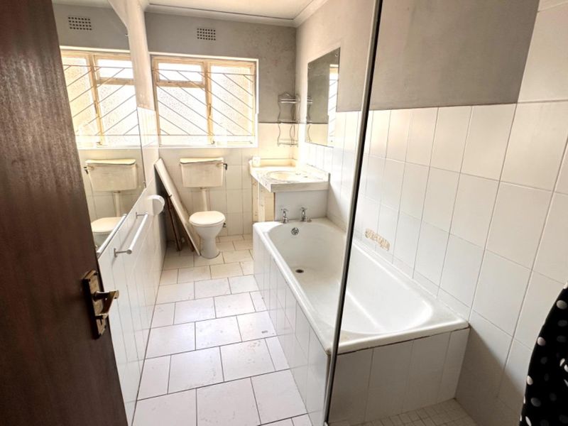 RENOVATORS APPLY WITHIN - Photo 7