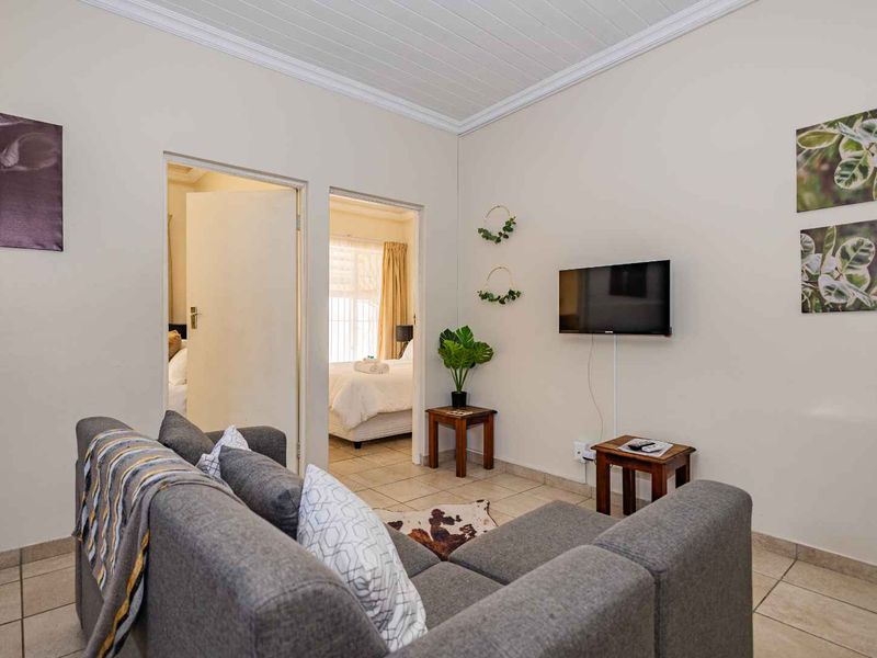 La Bella Vida Self Catering Apartments - Photo 4