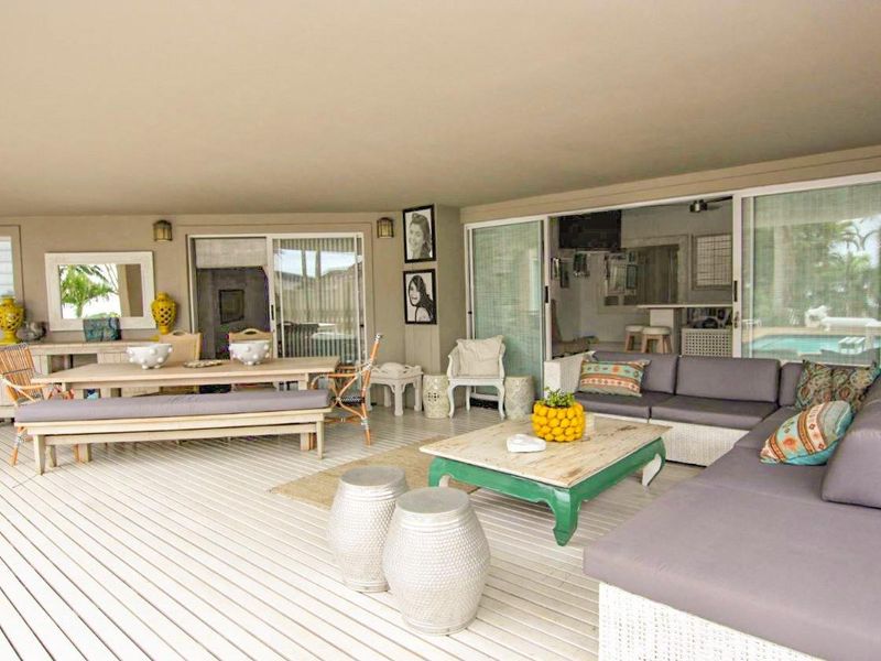 Illustrious Herrwood Drive with Sea Views! - Photo 9