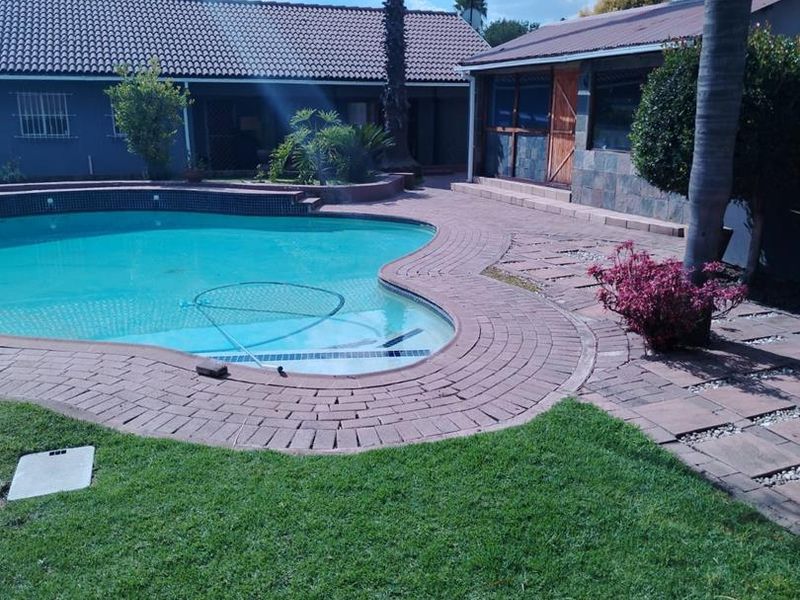 2 Homes, Huge Parking, Off Grid Water - DONT' MISS OUT... - Photo 6