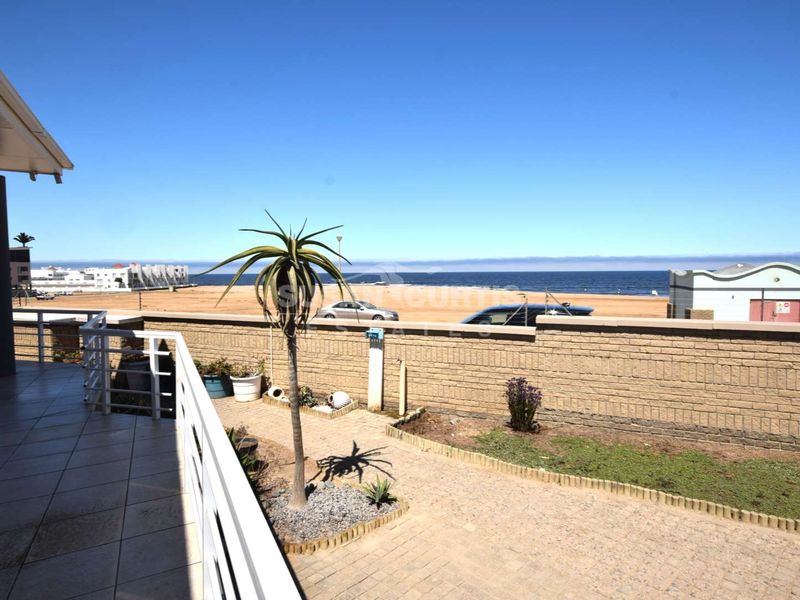 STUNNING 3 BEDROOM TOWNHOUSE IN VOGELSTRAND IS FOR SALE - Photo 2