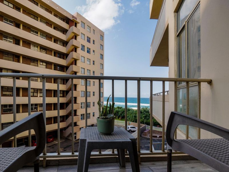 Modern on the beach - Photo 10