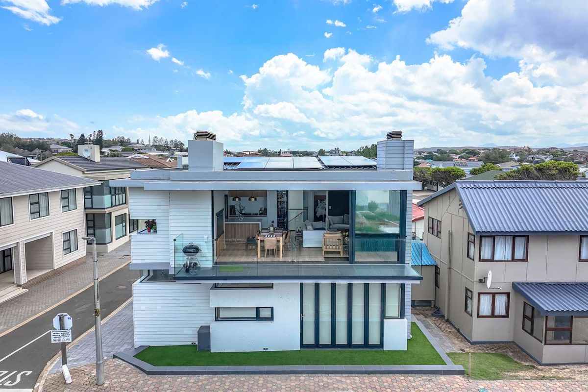 Epitome Coastal Living where Location is key - Photo 2