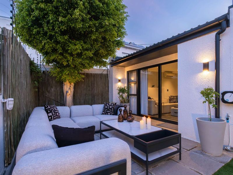 Ultimate Bespoke Family Home in Oranjezicht - Photo 10