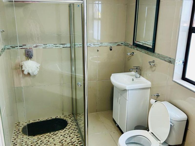 Beautiful  and secure Three bedroom standalone house to rent in Ongwediva - Photo 5