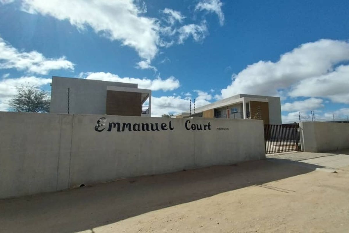 Okahandja - 2 Bedroom Apartment For Sale - Photo 5