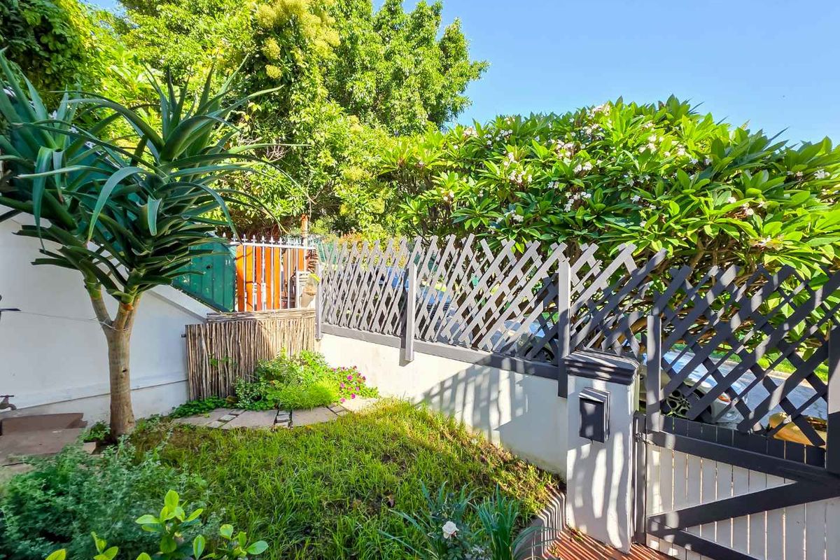 Charming Townhouse in Zonnebloem - Photo 4