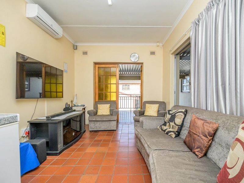 Property with income potential or suitable for multi-generational family. - Photo 8