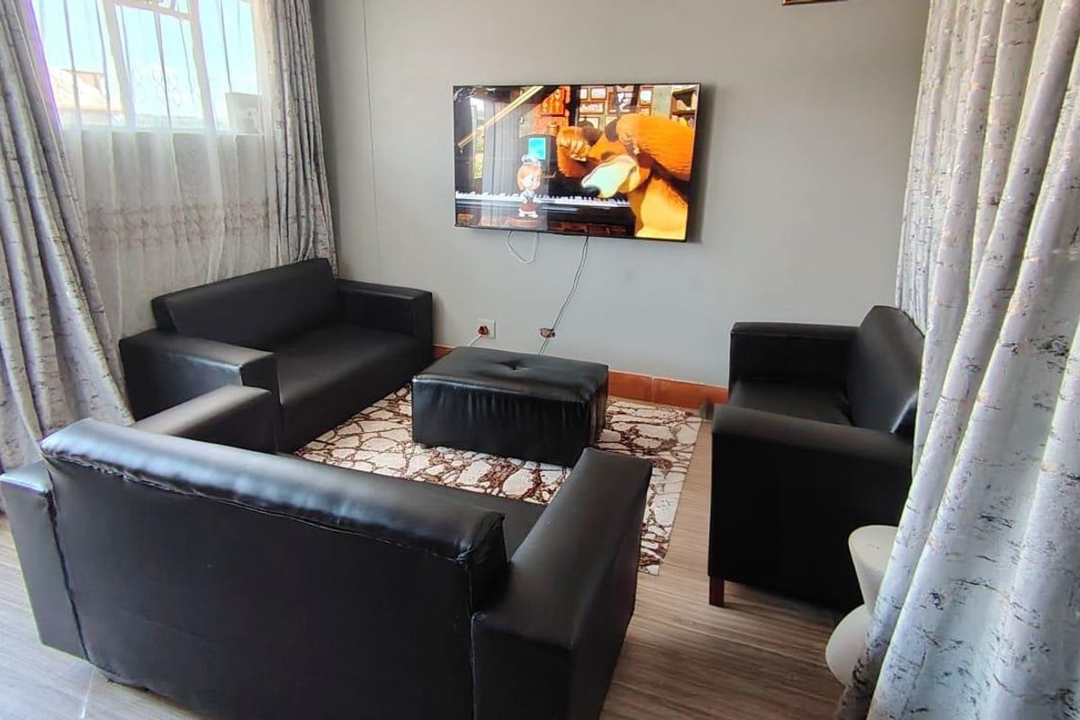 Emota, 2 Bedroom for sale - Photo 3