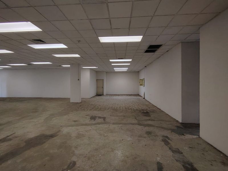 Durban CBD Ground Floor Retail to Let - Photo 8