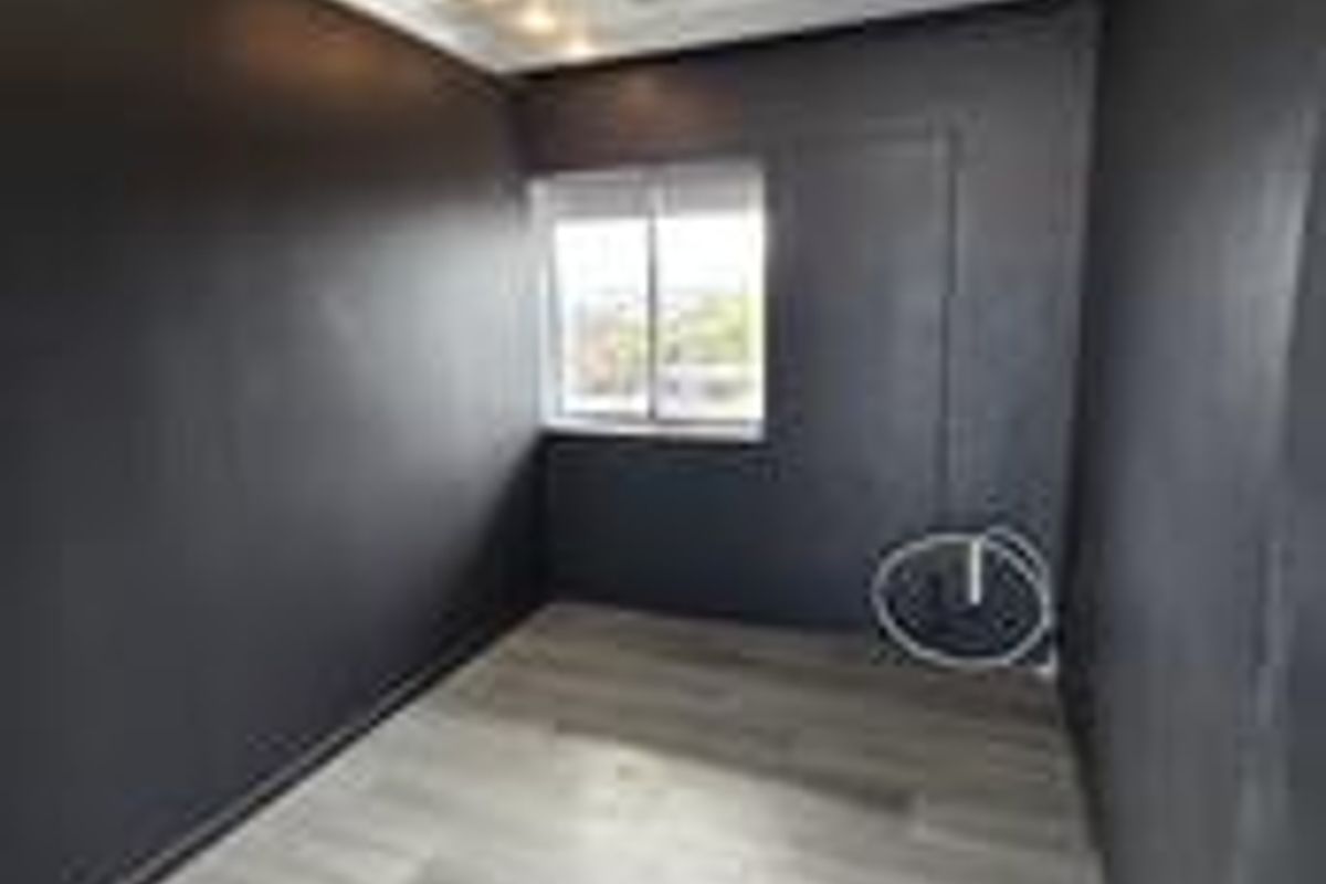 Strategic Location & Modern Design: Montague Drive Await - Photo 5