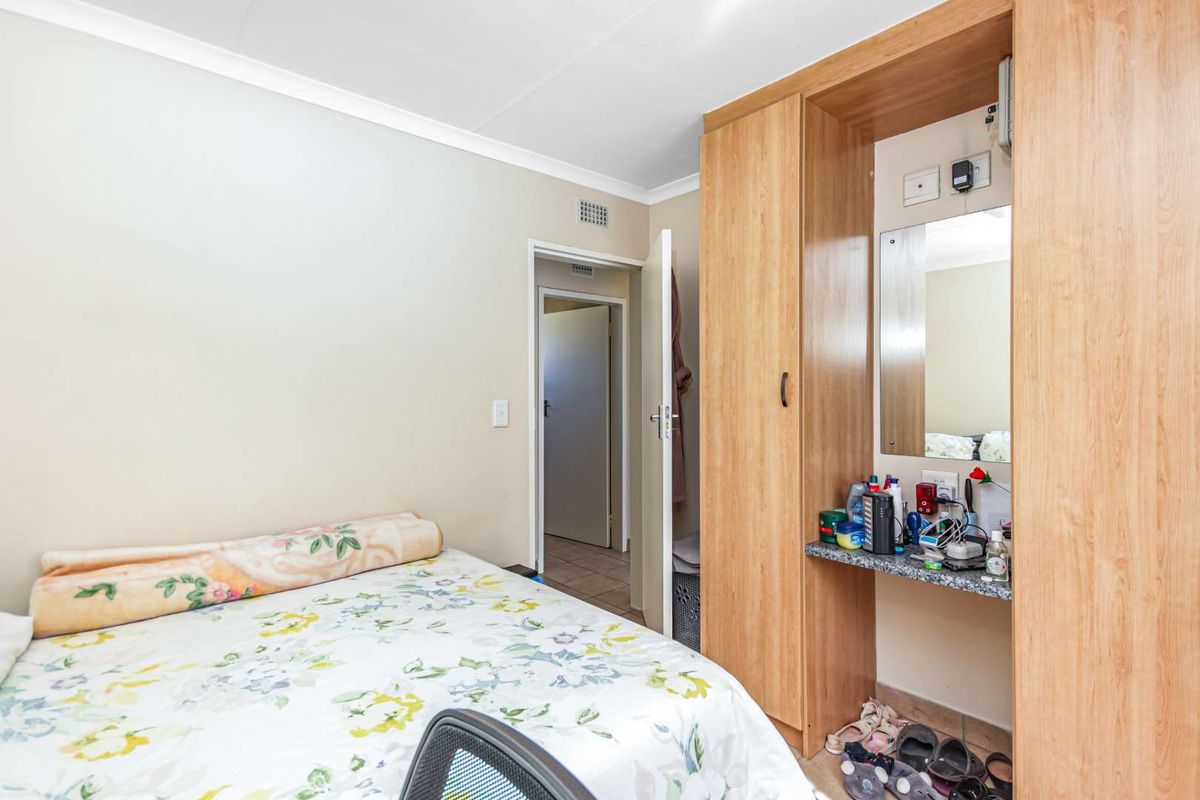 3 Bedroom House In A Secure Estate - Photo 2