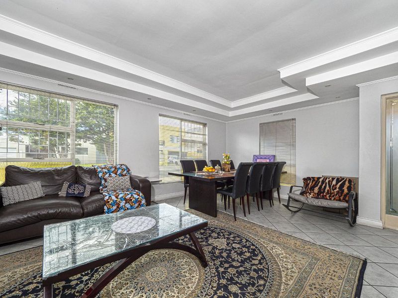 Location Is Everything: Find Your Dream Home Today! - Photo 3