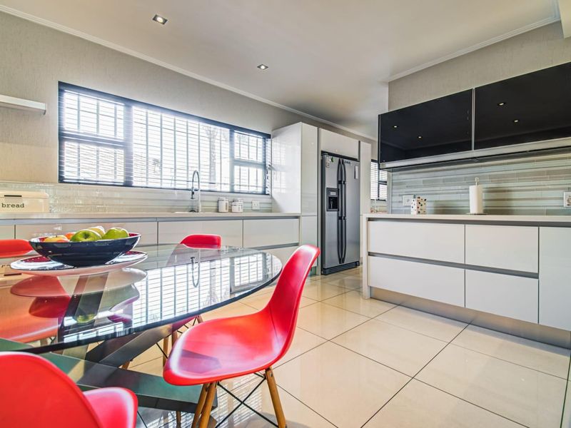 6 Bedroom House for sale in Terenure - Photo 5