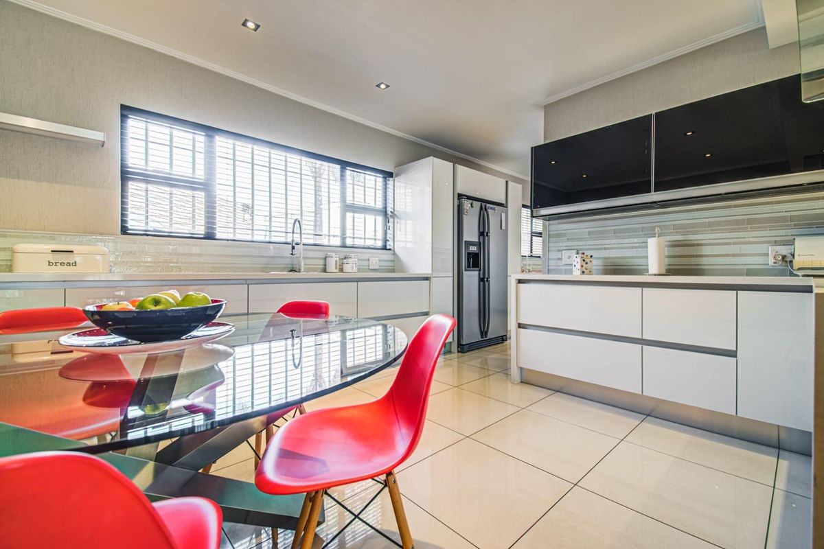 6 Bedroom House for sale in Terenure - Photo 5