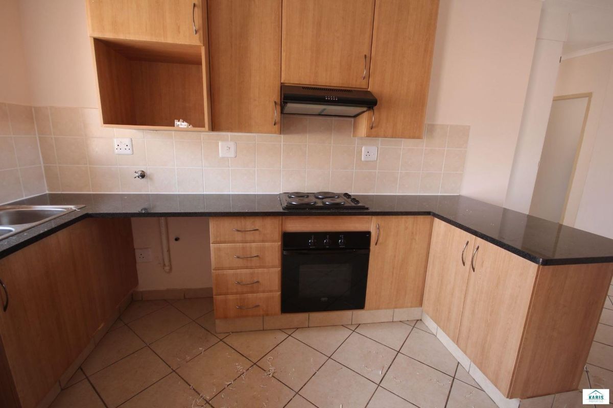 Perfect 2Bedroom Ground Floor Apartment!! - Photo 3