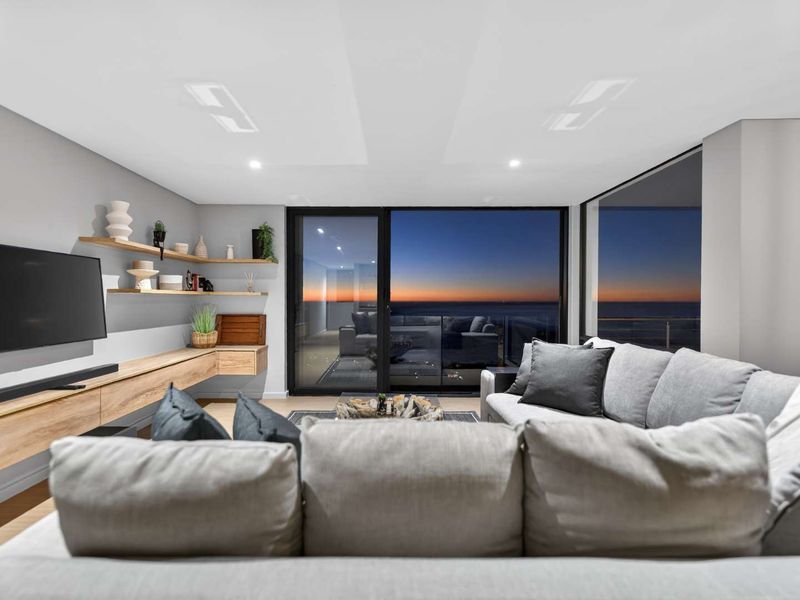 Contemporary Coastal Living with exquisite sea views in Camps Bay - Photo 8