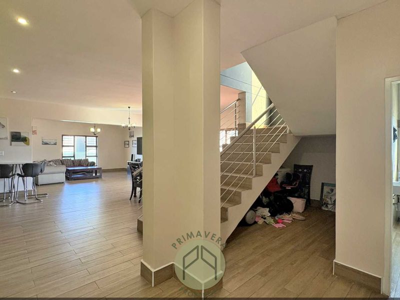 4 Bedroom Double-Storey House FOR SALE in Mile 4 Ext. 1, Swakopmund - Photo 2