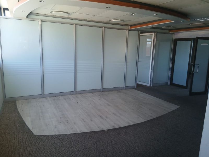 Modern A-Grade Office | Reception, Boardroom & Executive Offices - Photo 5