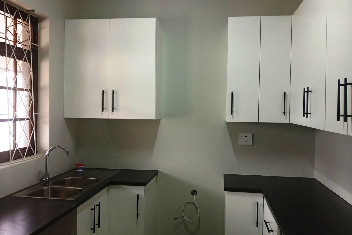 Flexible 75m2 Office / Retail Space to Rent - Photo 2