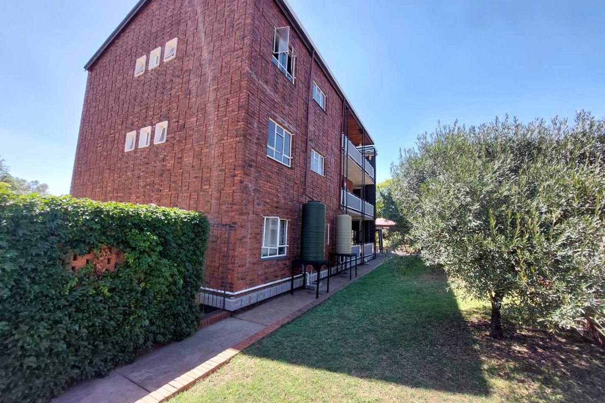 2 Bedroom with 2 Bathrooms apartment to rent - Photo 2