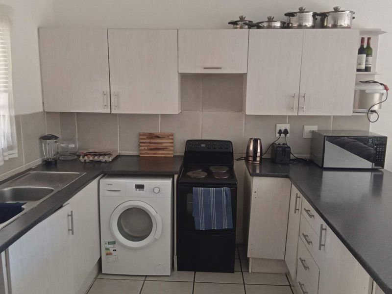 INVESTORS DREAM OR BEGINNERS R895 000 - Photo 5