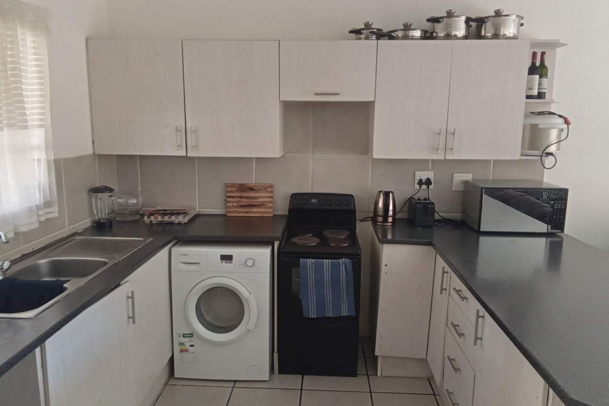 INVESTORS DREAM OR BEGINNERS R895 000 - Photo 5