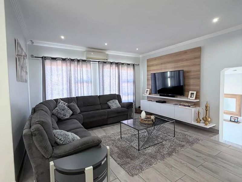 Kleine Kuppe- To Let- N$30 000 - Photo 9