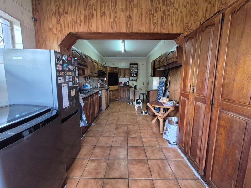 Huge Family Home in a Prime Location for Sale - Photo 7