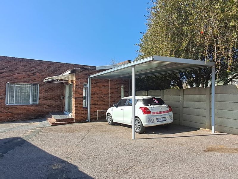 COZY & SECURE GARDEN COTTAGE TO RENT IN ELANDSPARK - Photo 4