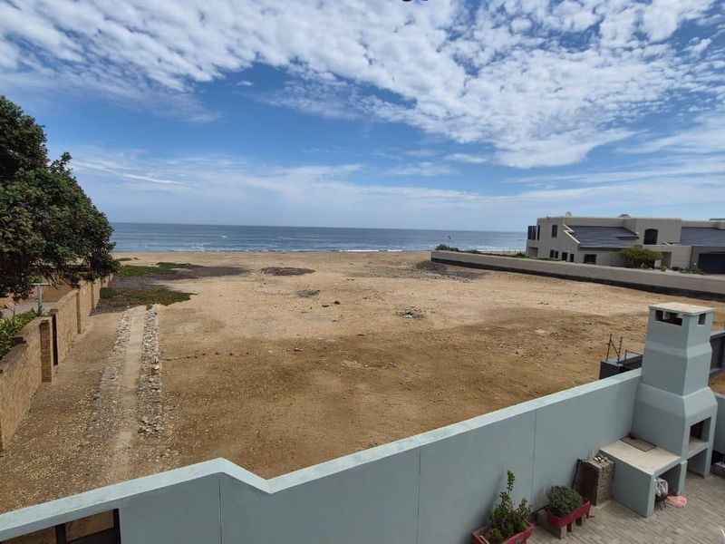 Fully furnished Guesthouse for sale with sea views and near amenities - Photo 5