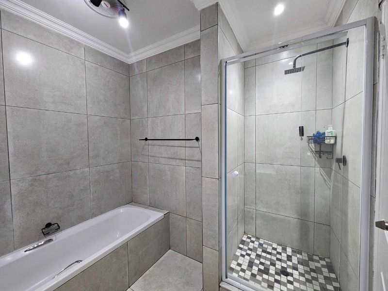 2 bedroom  townhouse for sale - Photo 9