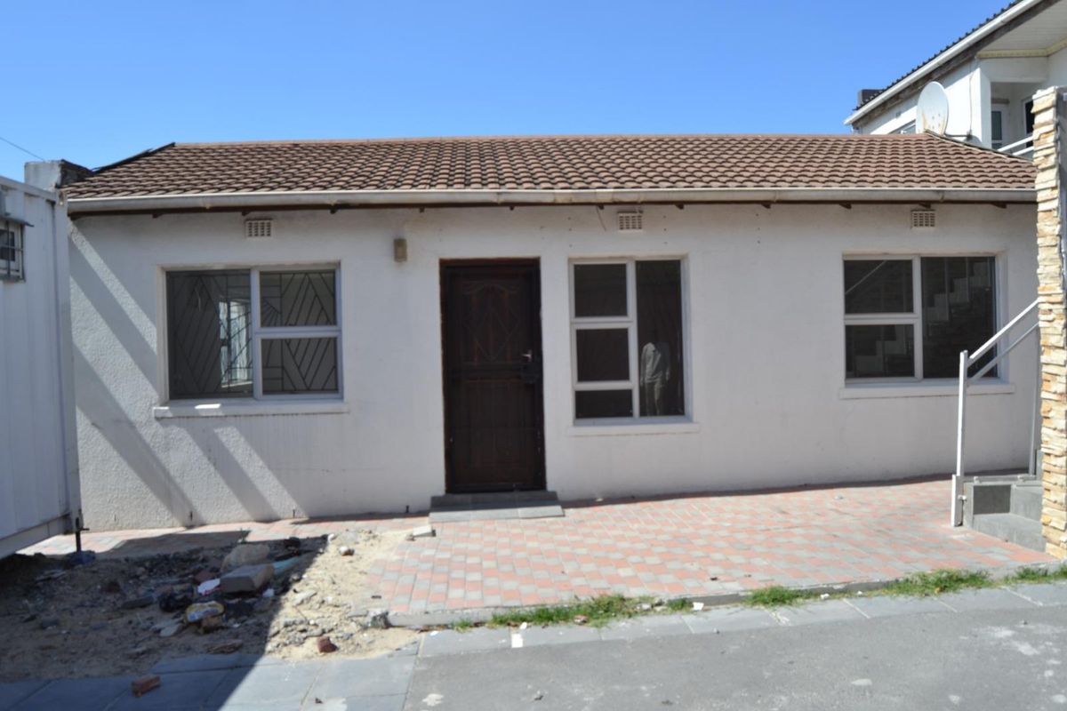 Versatile Open Plan Property for Rent in Litha Park, Khayelitsha - Photo 2