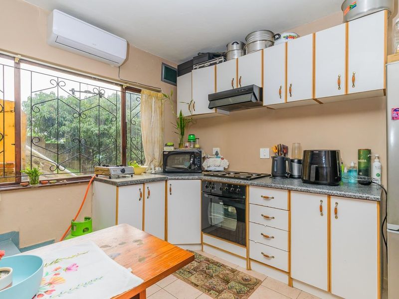 Perfect Live and Rent Home - Photo 9