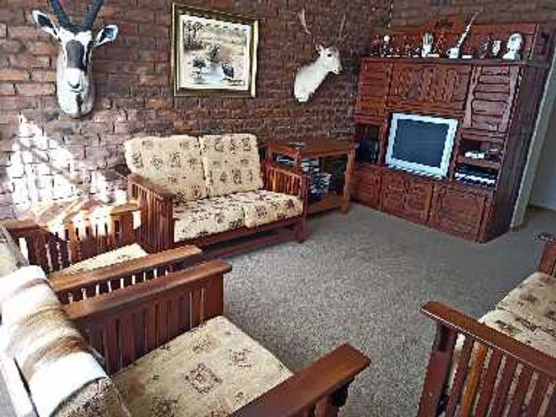 Prime 78-Hectare Farm: Comfort and Convenience Near Naboomspruit - Photo 8