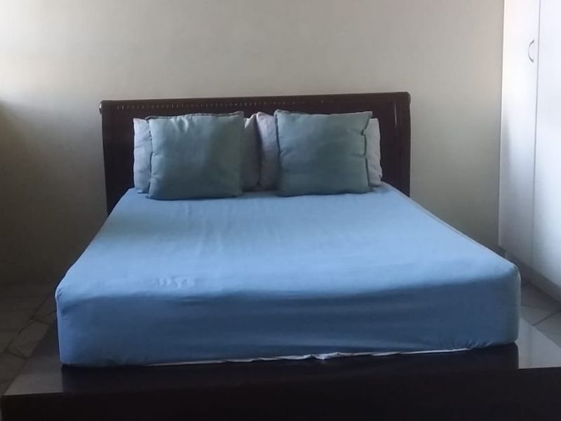 Charming Bachelor Apartment in the Heart of Durban - Photo 4