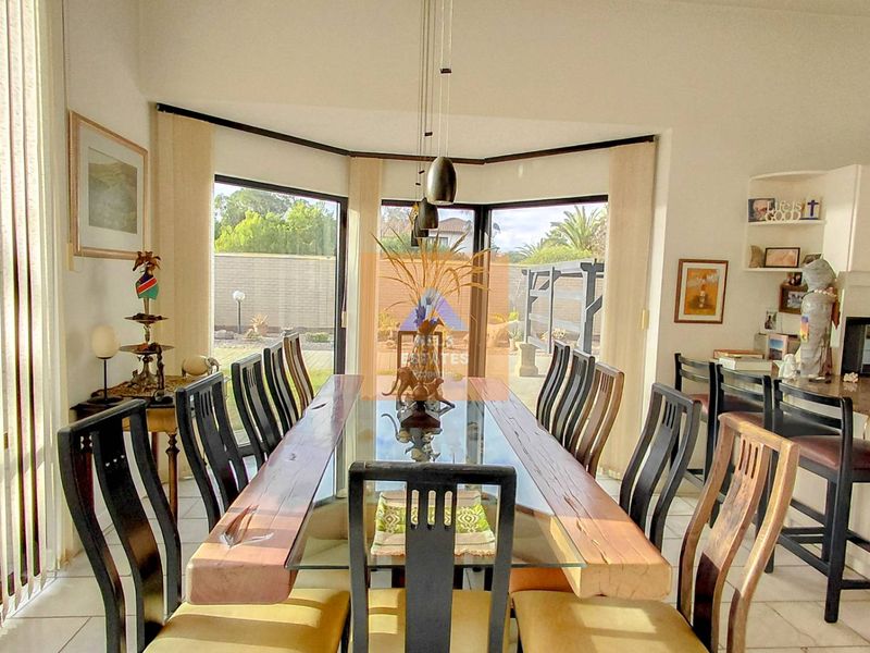 Luxurious Mansion For Sale in Kramersdorf, Swakopmund - Photo 8