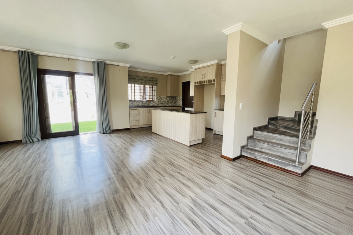Prime 5-Bedroom Property for rent at Woodlands Estate, Barbeque Downs - Photo 2