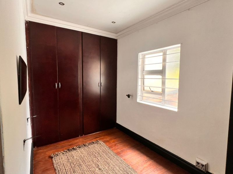 Luxury meets Tranquility in Benoni(Actonville),Morden 3 Bedroom Sanctuary with office space,scullery and heated floors - Photo 6